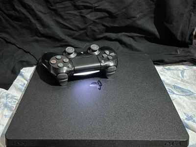 PlayStation 4 Slim 1TB