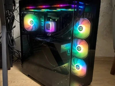 Мощный игровой ПК Ryzen 7 9800X3D / RTX 5070
