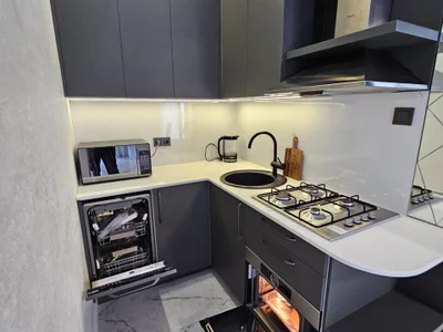 2+1 на улице 2-й переулок Ангиса, $900
