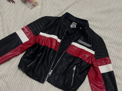 Куртка Bershka XS