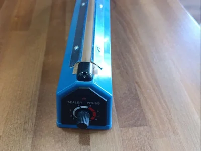 Машинка для запечатывания пакетов PFS 300