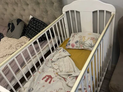 Детская кроватка 120х60 с матрасом и бельем