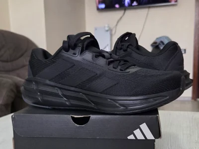 Кроссовки Adidas cloudfoam
