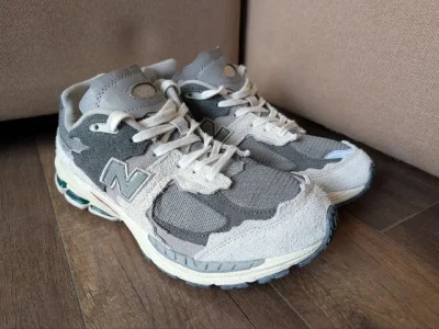 Кроссовки New Balance 2002 Protection Pack