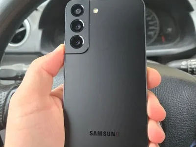 Samsung S22