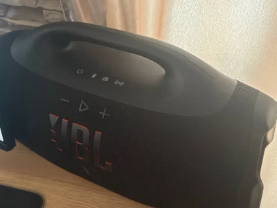 JBL Boombox 4