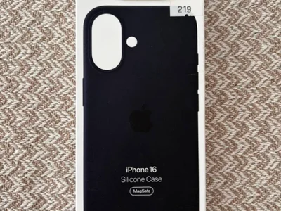 Коробка от чехла Apple для iPhone 16