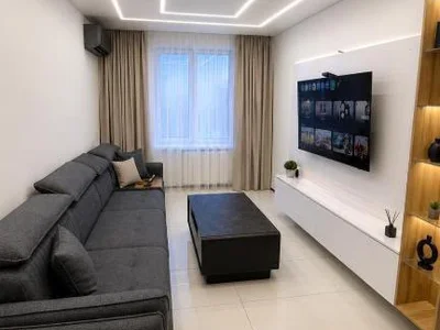 3-комнатная квартира, 100 кв.м, у Grand Mall, $1500