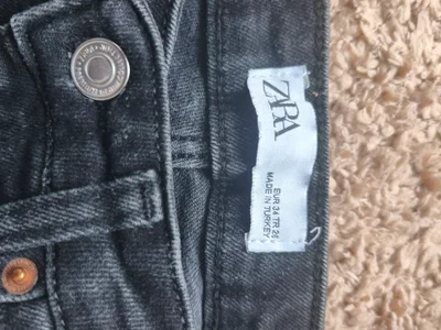 Джинсы Zara