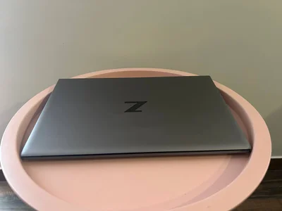 Ноутбук HP ZBook Firefly G8