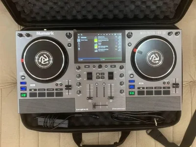 DJ контроллер Numark Mixstream Pro Go