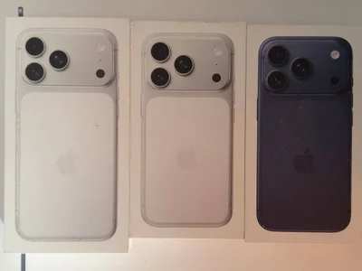 iPhone 17 Pro Max 256 ГБ eSIM (белый)
