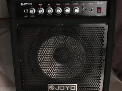 Басовый комбик JOYO JBA-35