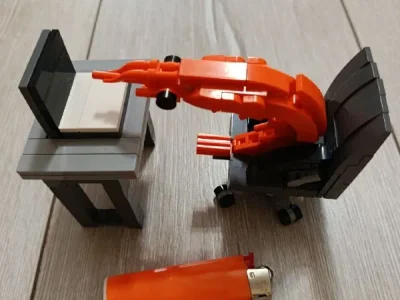 Фигурка креветки из Lego