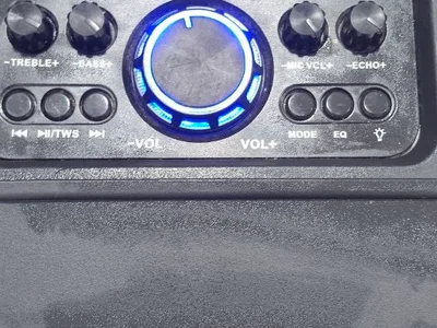 Bluetooth-музыкальный автомат с микрофоном