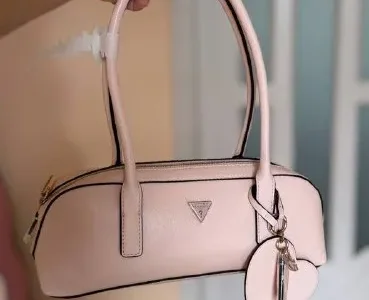 Сумка Guess