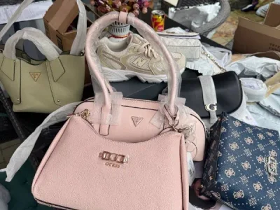 Сумка Guess