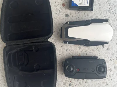 Дрон DJI Mavic Air