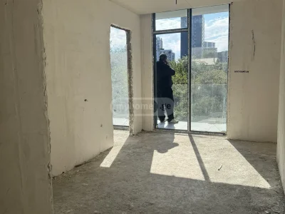 3-комнатная квартира в районе аэропорта, Батуми