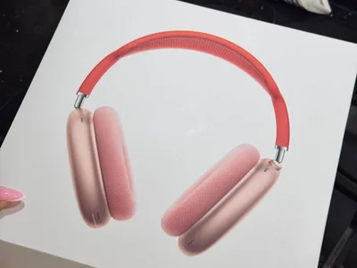 AirPods Max Pink