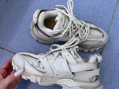 Balenciaga track