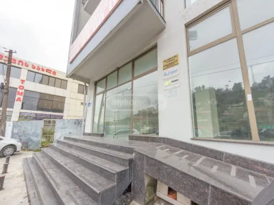 : Продаётся универсальная коммерческая площадь в районе Багратиони