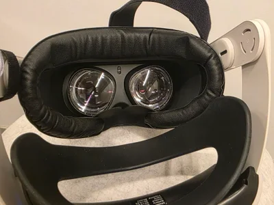 Проводные шлемы HTC Vive Pro