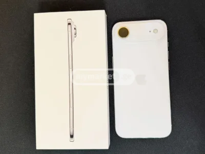 Мобильный телефон Apple