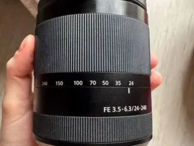 Фотоаппарат Sony Alpha 5100 с китовым объективом и аккумулятором