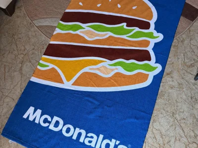 Пляжное полотенце McDonald's бургер