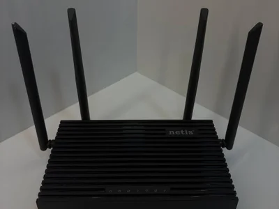 Роутер Netis N6