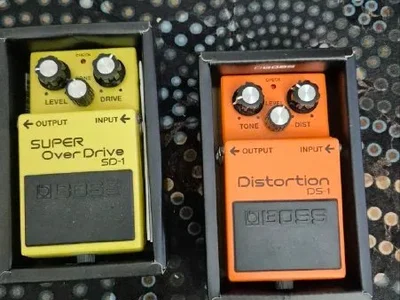 Педаль для гитары Boss DS-1