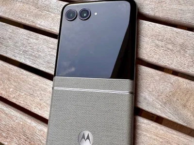 Смартфон Motorola RAZR 70 5G 8/256GB Pantone Hematite