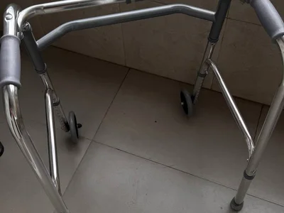 Ходунки для взрослых