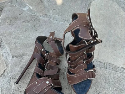 Босоножки DSQUARED²