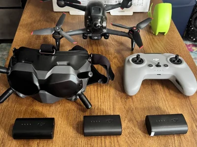 Дрон DJI FPV