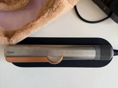 Стайлер для волос Dyson Airstrait ht01