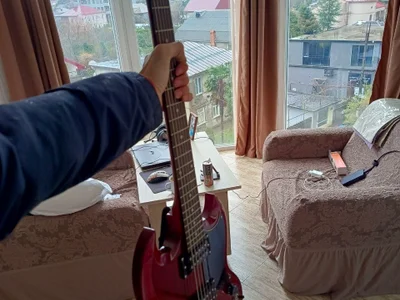 Гитара Epiphone SG с чехлом и аксессуарами