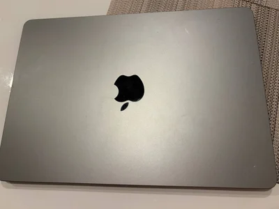 MacBook Air M3 8/256