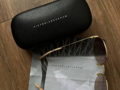 Солнцезащитные очки Victoria Beckham VBS95