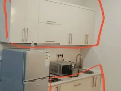 Кухонный гарнитур с варочной панелью и вытяжкой