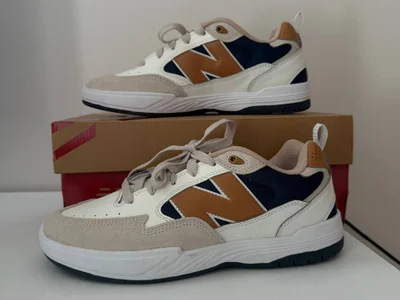 Мужские кроссовки New Balance 808