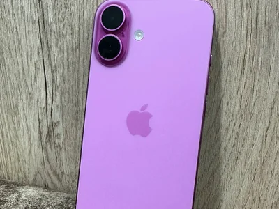 IPhone 16 (Pink)