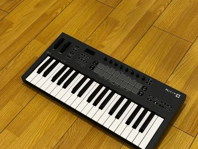 MIDI-клавиатура Novation FLkey 37
