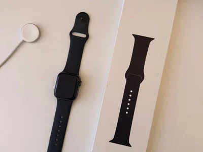Apple Watch Series 5 40 мм