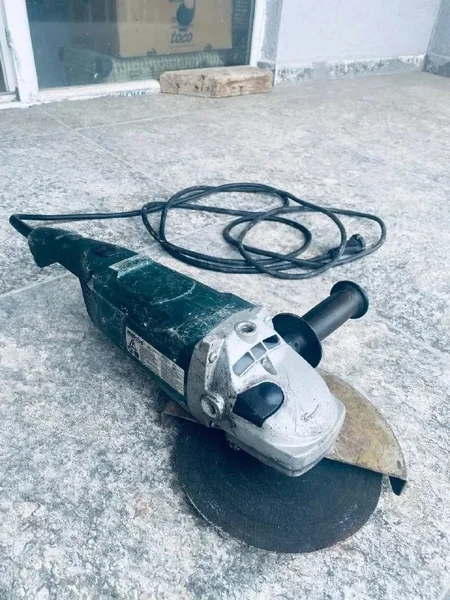 Угловая шлифмашина Metabo WX 23-230