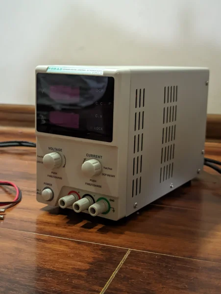 Korad KD3005D Лабораторный Блок Питания