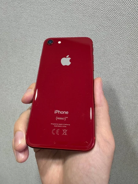 iPhone 8 Red