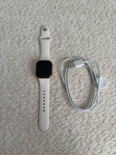 Apple Watch Series 11 42 мм