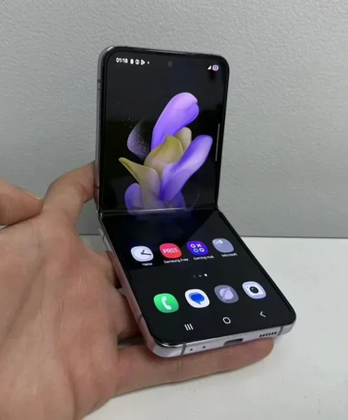 Samsung Galaxy Z Flip 4 8/128GB